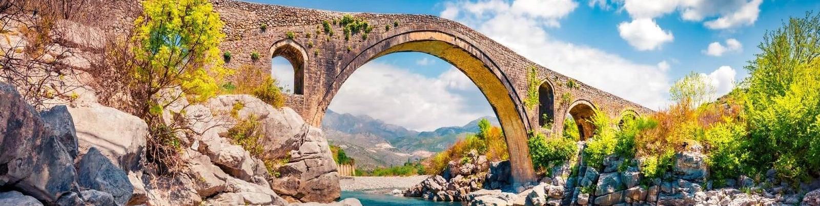Vind jouw ideale fly drive op Albanië