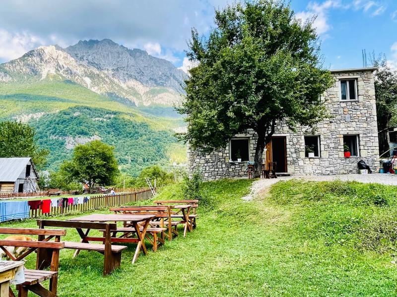 Waar overnacht je tijdens je fly drive in Albanië?