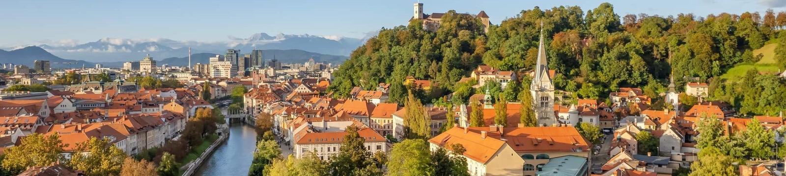 Vind jouw ideale fly drive op Slovenië