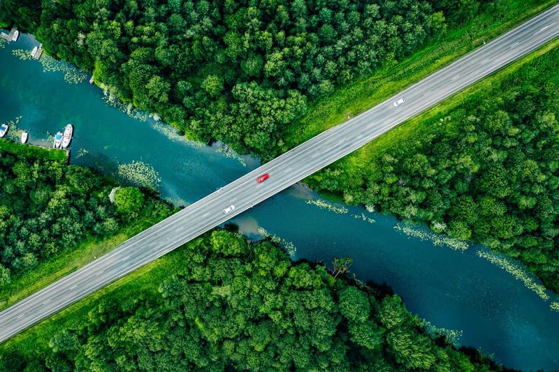 Finland: eindeloze wegen langs meren en taiga