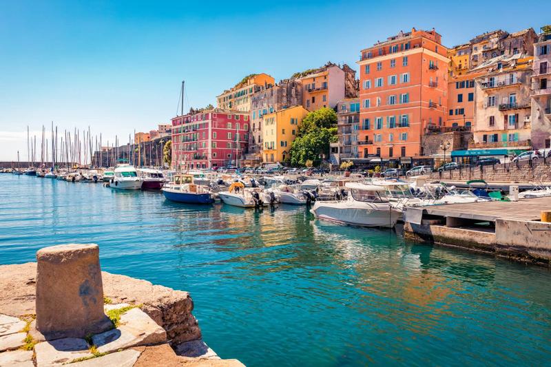Waar overnacht je tijdens je fly drive op Corsica?